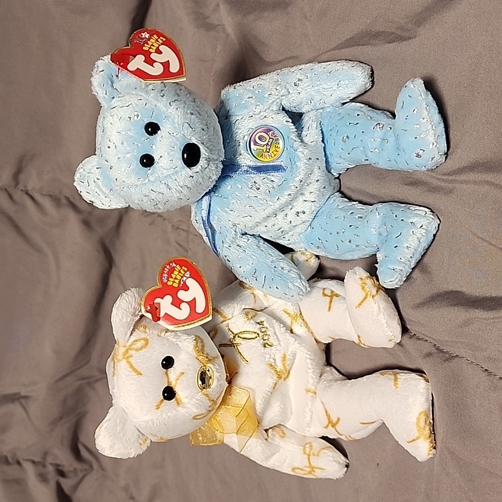 Ty Beanie Babies 2004 SIGNATURE BEAR & DECADE (Bundle)